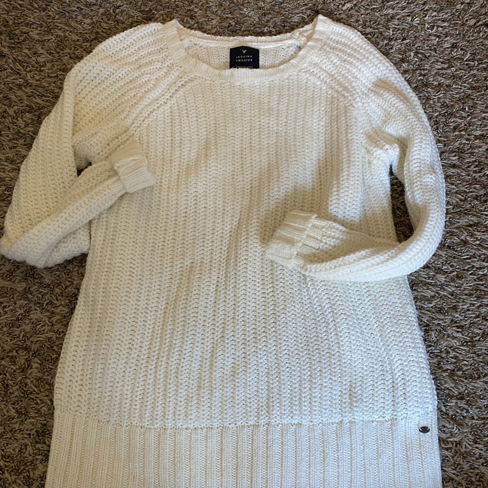 Cream American Eagle Jegging Sweater